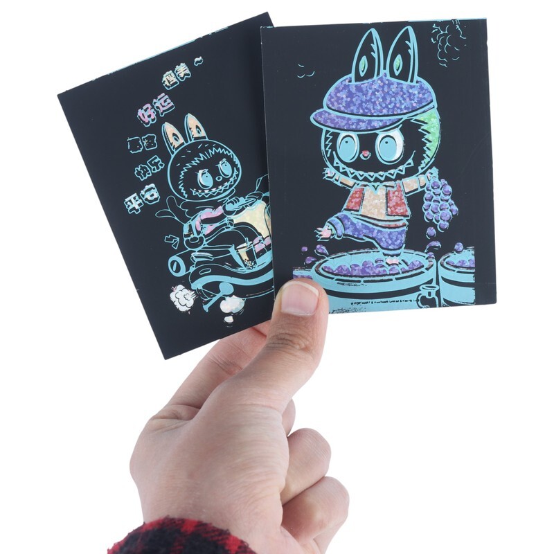 اسکرچ لبوبو سایز 10.3*8.1 سانتی متر