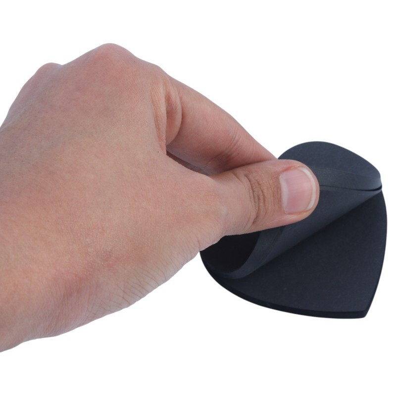 کاغذ یادداشت چسب دار 100 برگ طرح قلب مشکی سایز 7*7 سانتی متر