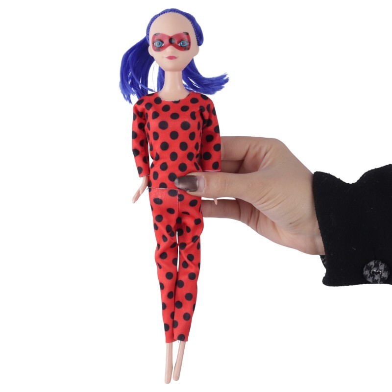 عروسک باربی طرح دختر کفشدوزکی با یویو و چشم بند 2008 کد 201814