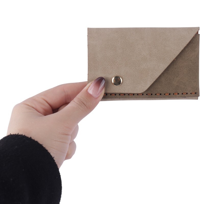 جاکارتی چرمی