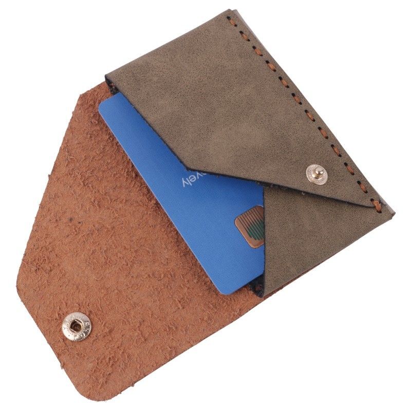 جاکارتی چرمی