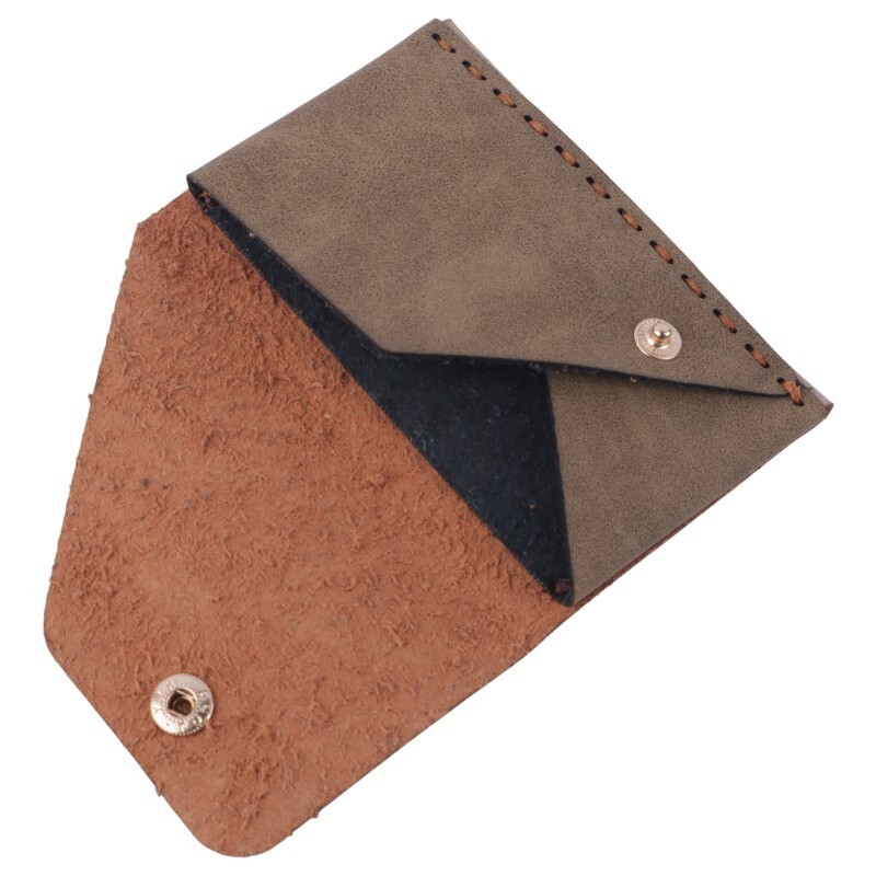 جاکارتی چرمی