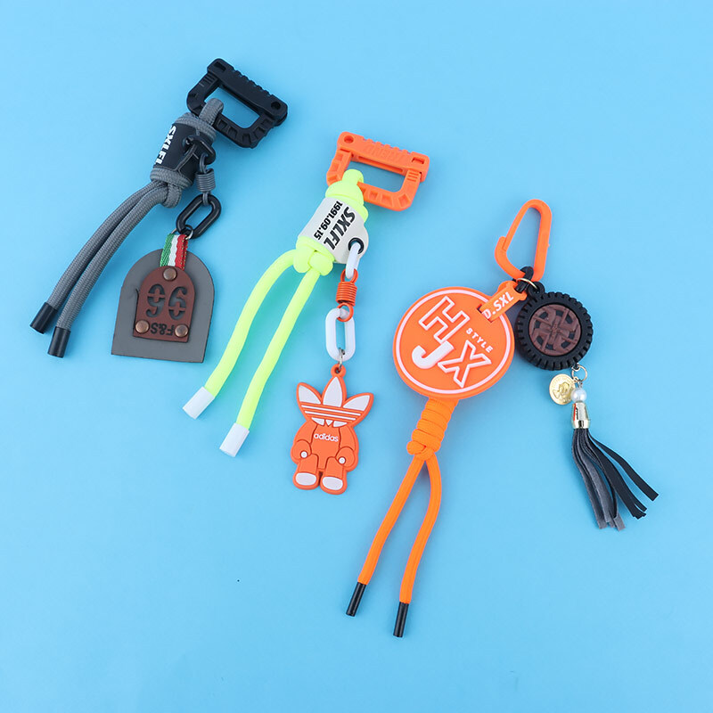 آویز کیف کنفی