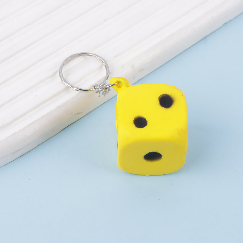 جاکلیدی تاس ابری