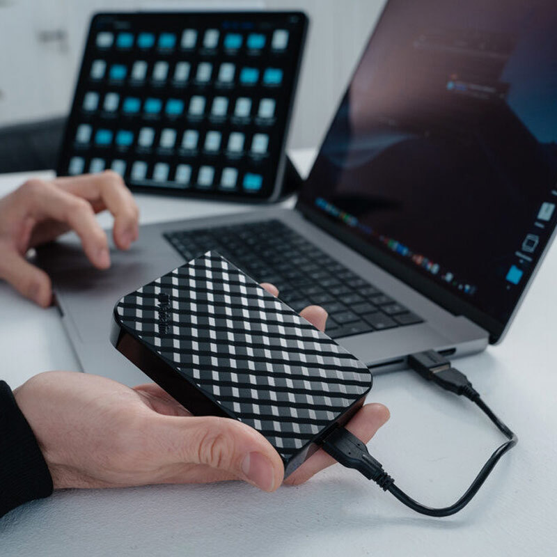 هارد اکسترنال ورباتیم Verbatim Store n Go 2TB