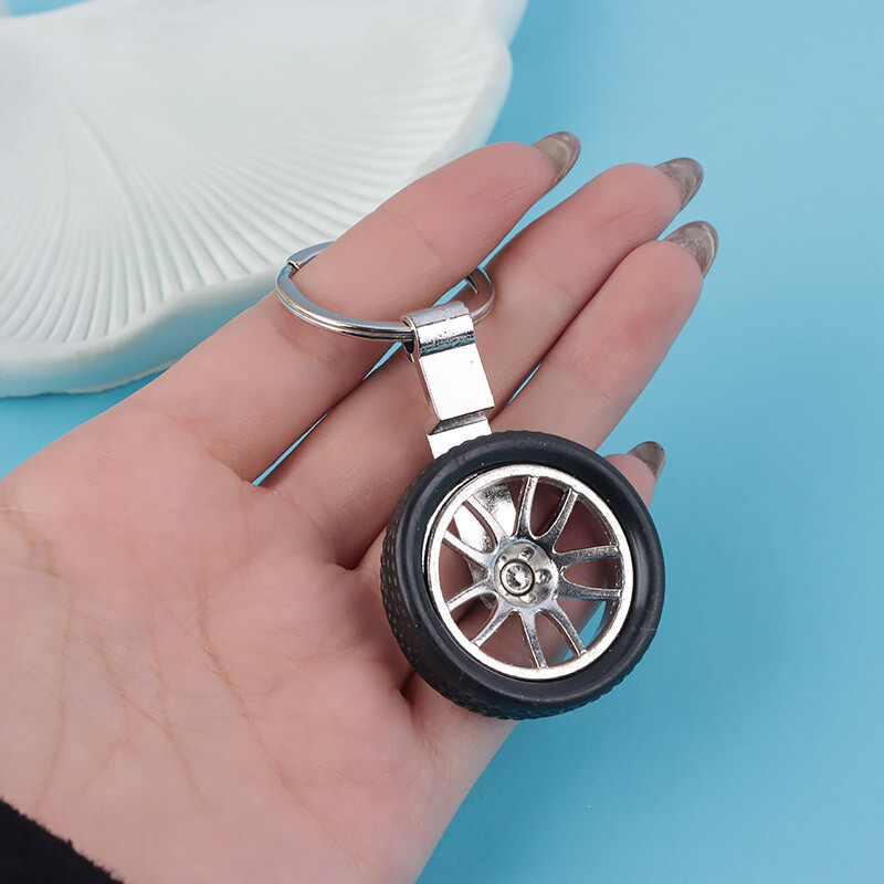 جاکلیدی چرخ و لاستیک ماشین