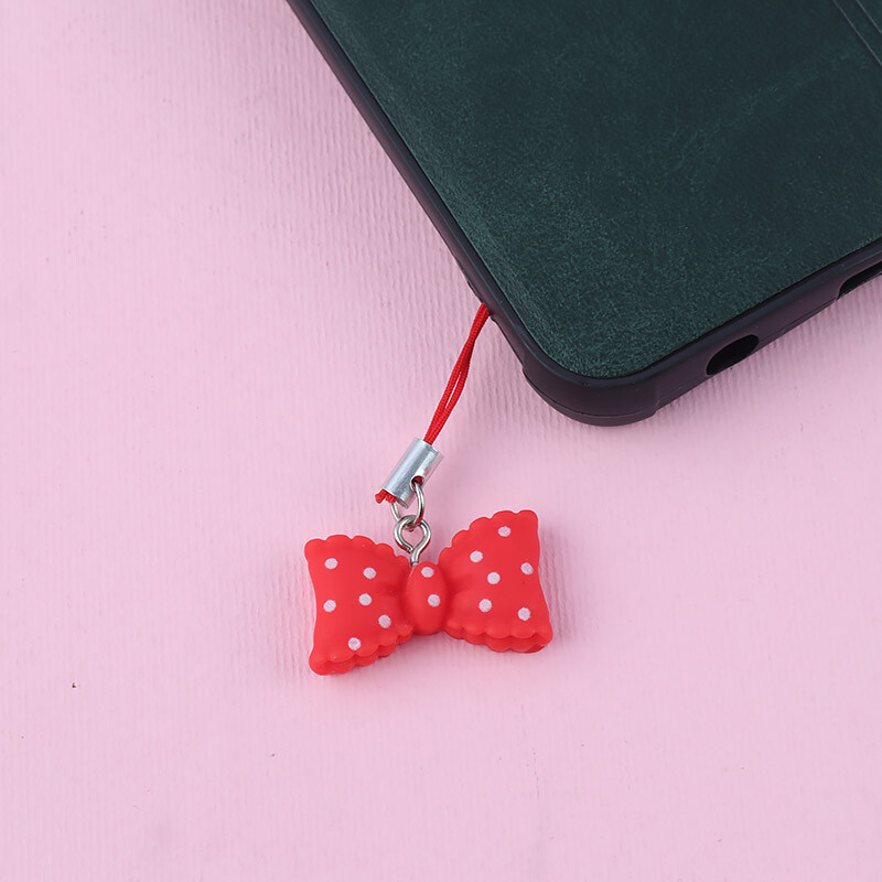 آویز فلش و موبایل طرح پاپیون قرمز