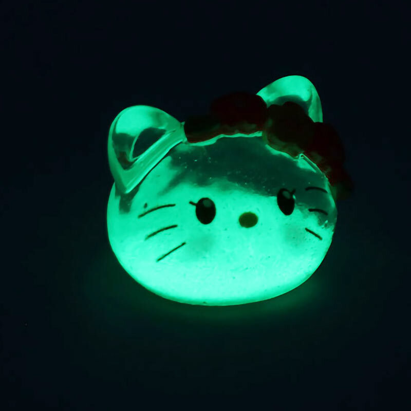 رو داشبوردی طرح کیتی شب تاب