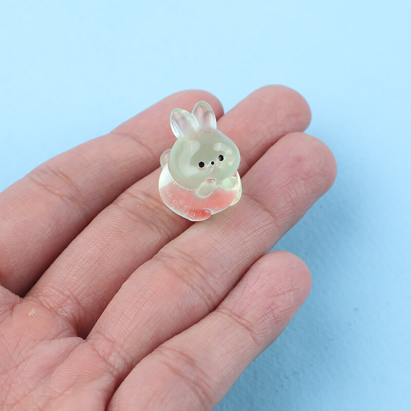 رو داشبوردی طرح خرگوش های رنگی شب تاب