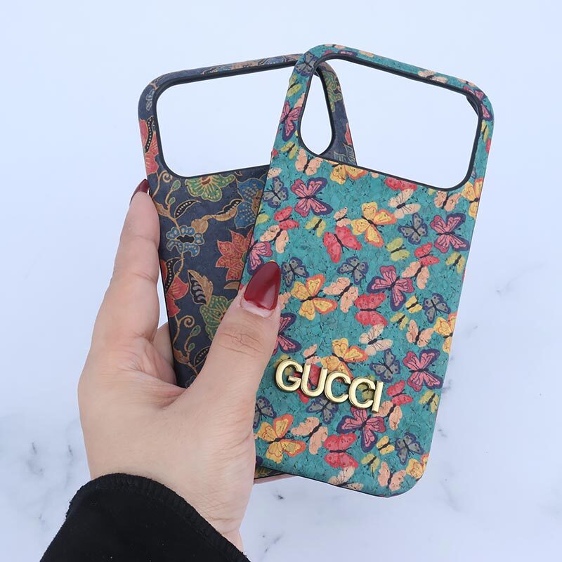 قاب Gucci طرح دار