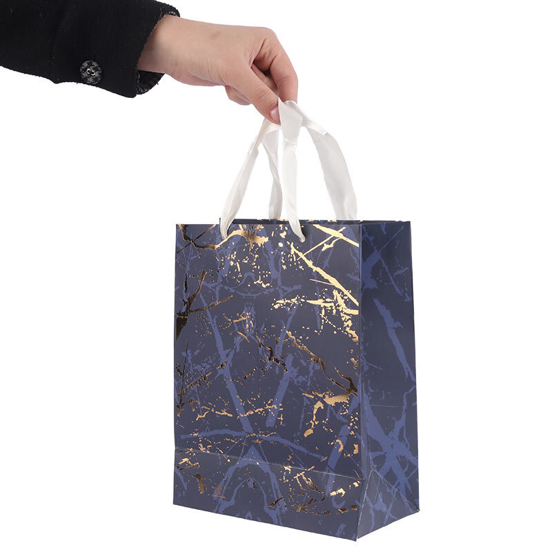 ساک دستی مقوایی کد 5833