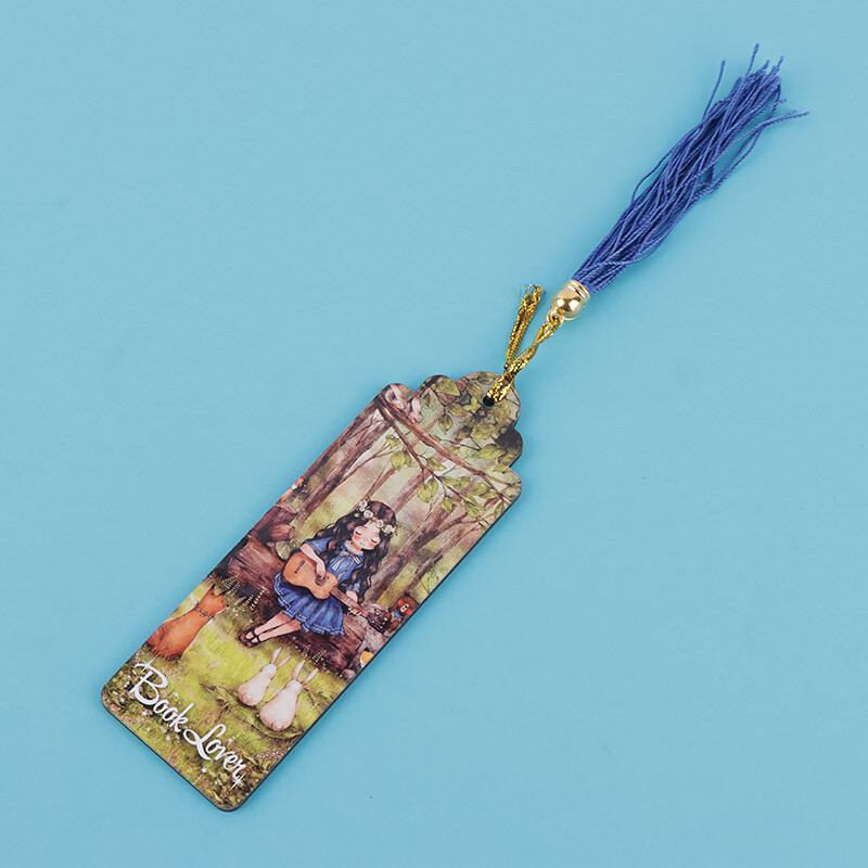 نشانگر کتاب چوبی رویال طرح دختر جنگل منگوله دار
