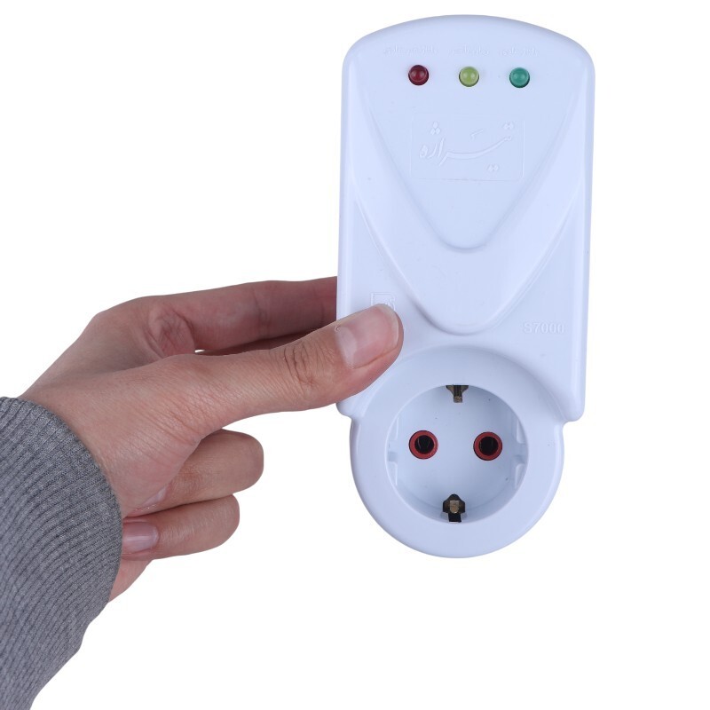 محافظ برق کولر گازی ارت دار تیراژه S7000 کد 3