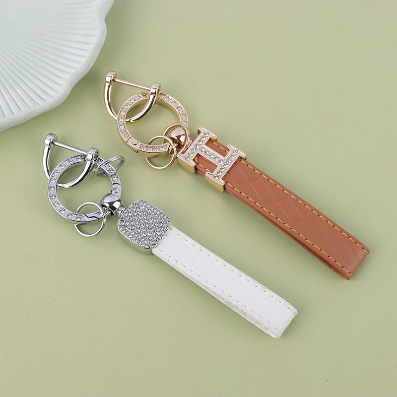 جاکلیدی بند چرمی نگین دار