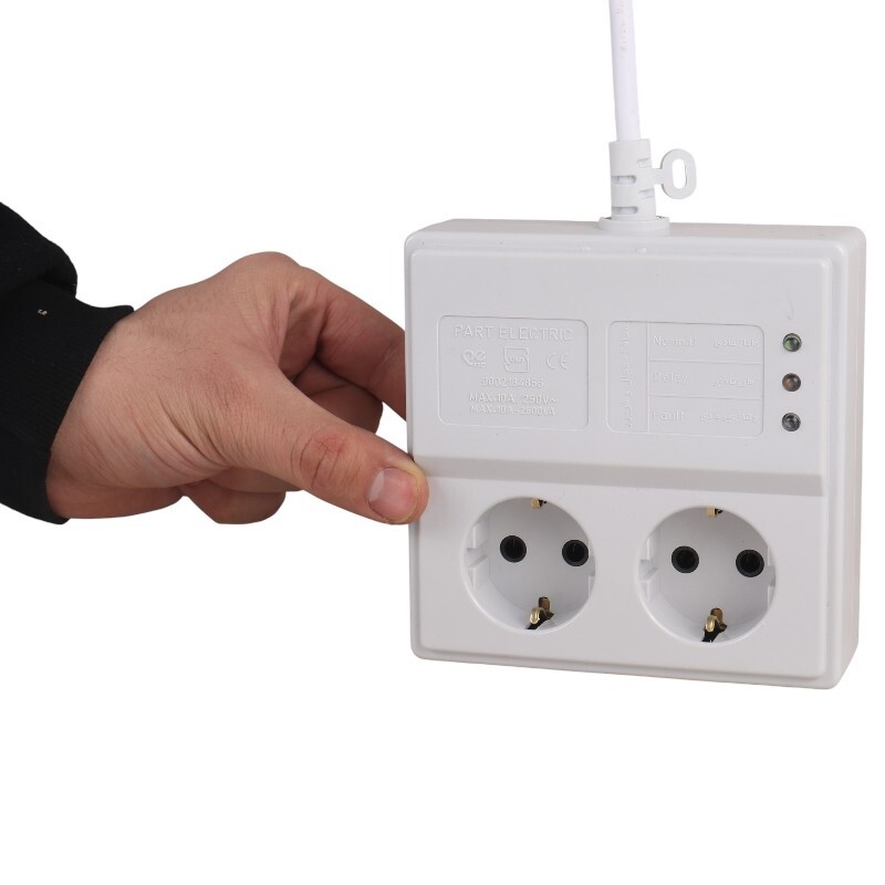 محافظ برق یخچال و فریزر 2 خانه ارت دار پارت الکتریک 817 با کابل 3 متری