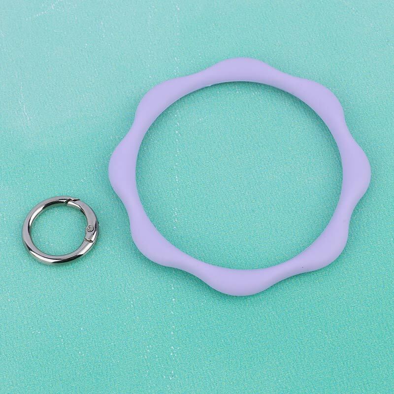 قاب سولید عروسکی محافظ لنزدار با بند مچی