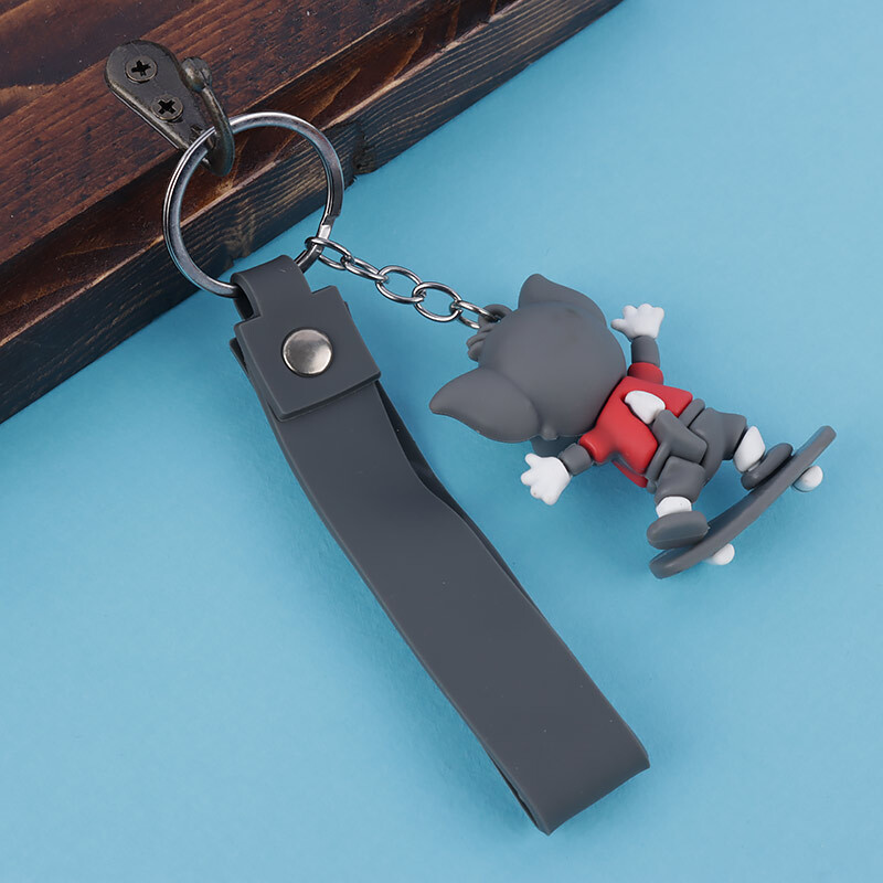 جاکلیدی سیلیکونی طرح تام کد 3 + بند آویز