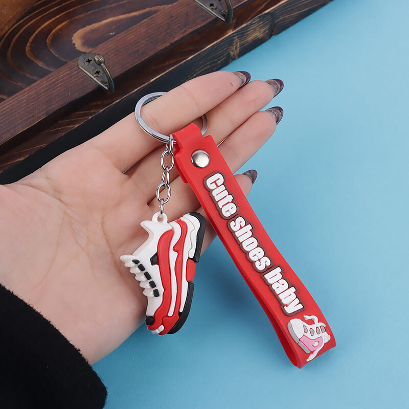 جاکلیدی سیلیکونی کفش لژ دار + بند آویز