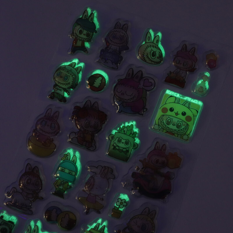 برچسب عروسکی سه بعدی شب تاب