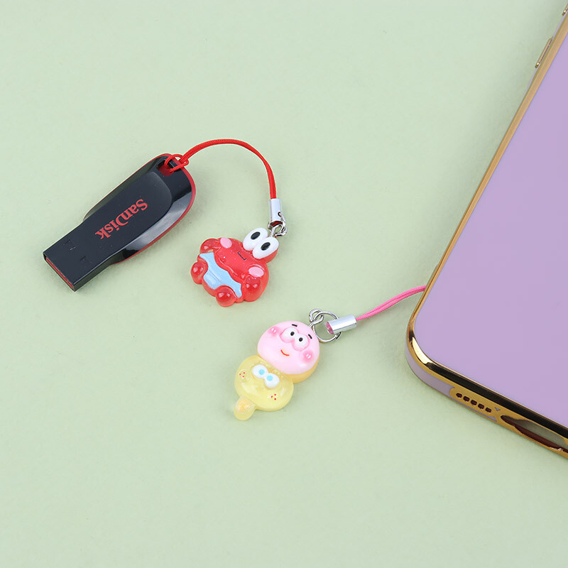 آویز فلش و موبایل طرح خانواده باب اسقنجی کد 1