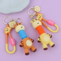 جاکلیدی سیلیکونی گردن خرطومی طرح زرافه + بند آویز