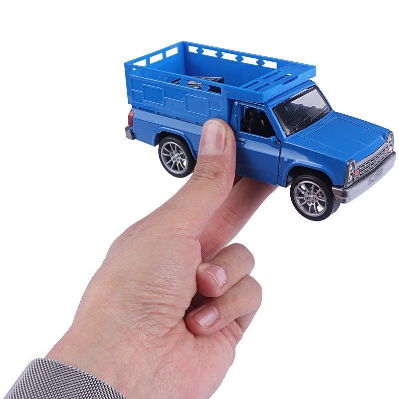 ماشین اسباب بازی فلزی نیسان موزیکال دودزا کد 601417