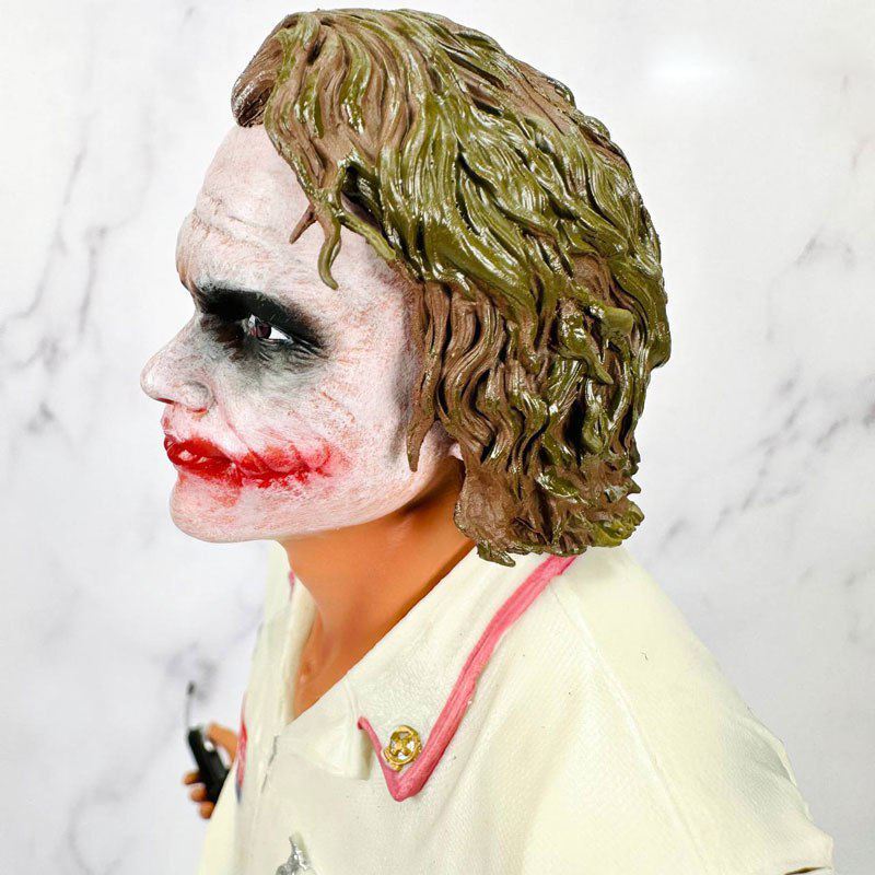 اکشن فیگور طرح جوکر هیث لجر با لباس پرستاری