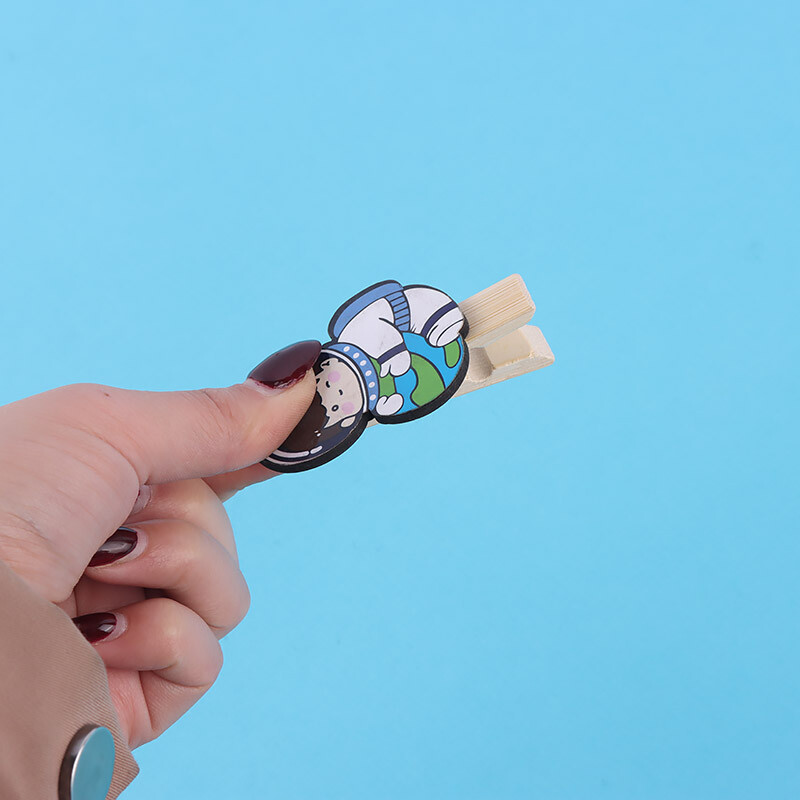 گیره چوبی بزرگ طرح فضانورد Parsam بسته 20 عددی