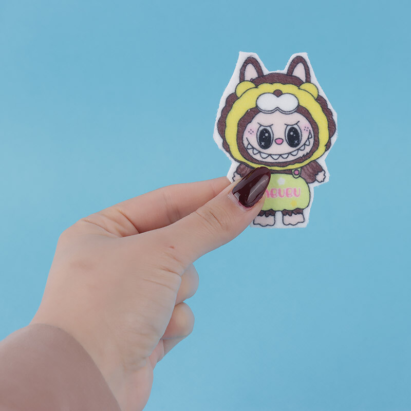 برچسب کارتونی پارچه ای رویال طرح لبوبو بسته 6 عددی