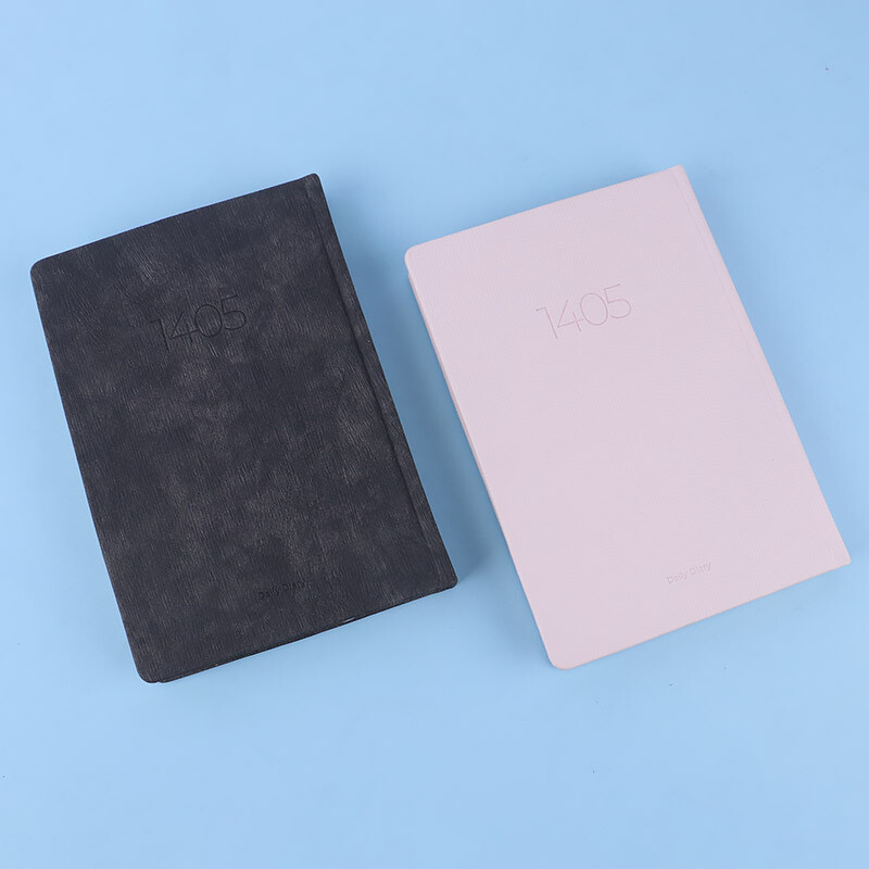 سالنامه سلفون 1405 دات نوت طرح کلاسیک