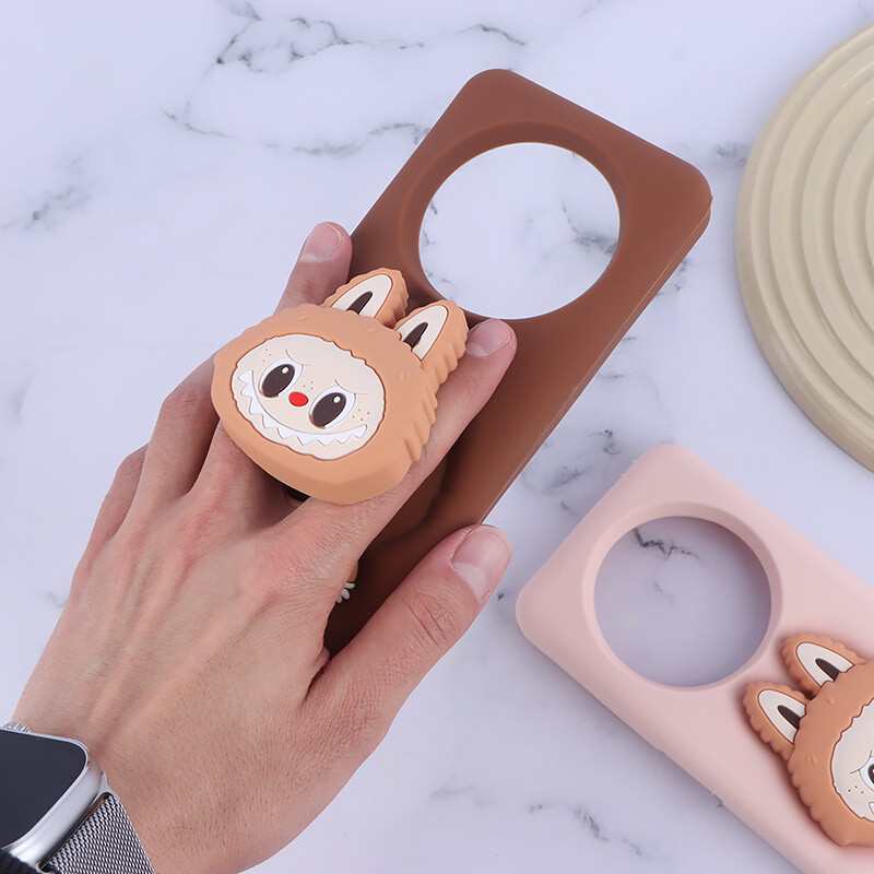 قاب سیلیکونی شیائومی Redmi A4 / 14C / 14R / Poco C75 پاپ سوکت دار طرح Labubu