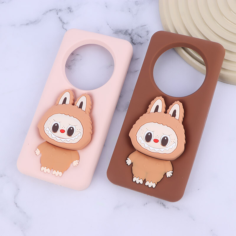 قاب سیلیکونی شیائومی Redmi A4 / 14C / 14R / Poco C75 پاپ سوکت دار طرح Labubu