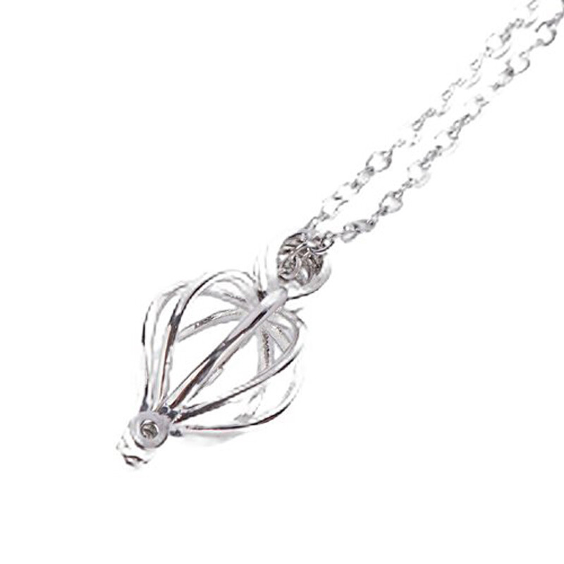 ست باکس گل و گردنبند مروارید عشق بزرگ