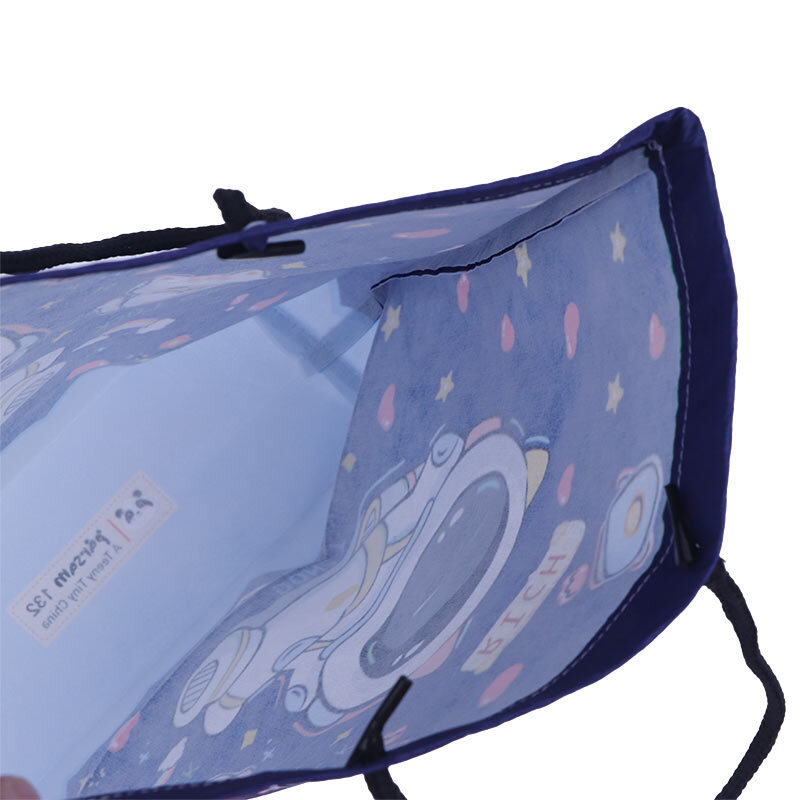 ساک دستی پارچه ای طرح فضانورد پارسام بسته 12 عددی