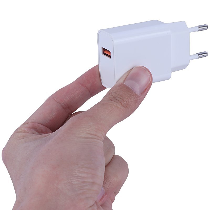 شارژر دیواری 12 وات بیوا HC-06 2.4