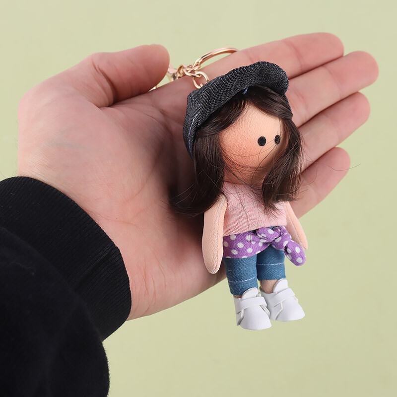 جاسوییچی عروسکی دست ساز رها لباس صورتی آبی