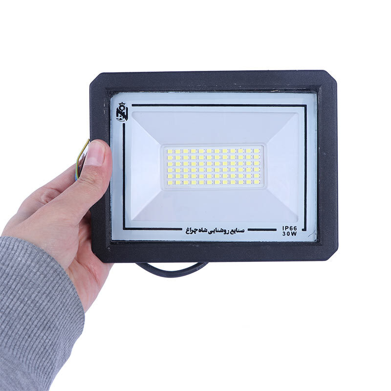 پروژکتور ال ای دی 30 وات شاه چراغ Aban