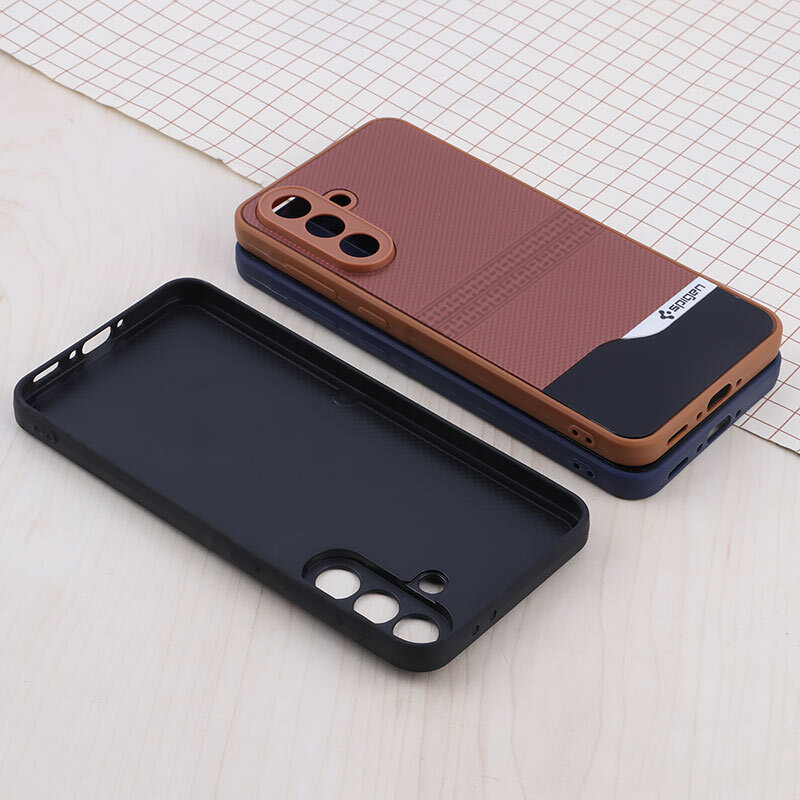 قاب PC Spigen براق