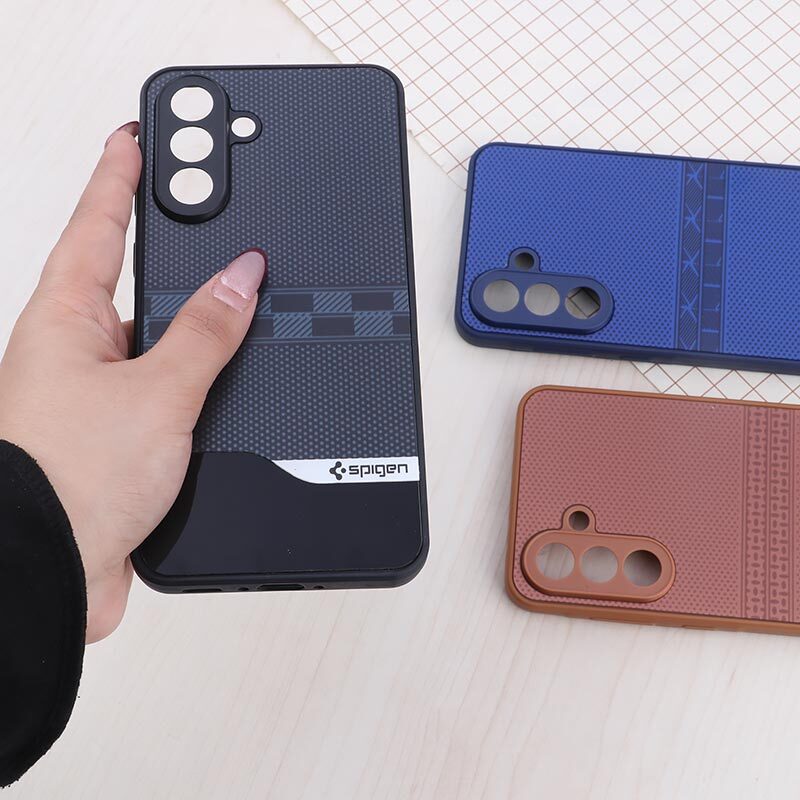 قاب PC Spigen براق