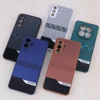 قاب PC Spigen براق