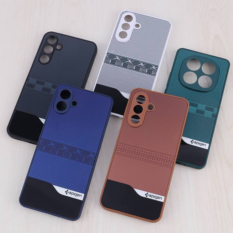 قاب PC Spigen براق