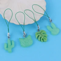 آویز فلش و موبایل رزینی اشکال سبز