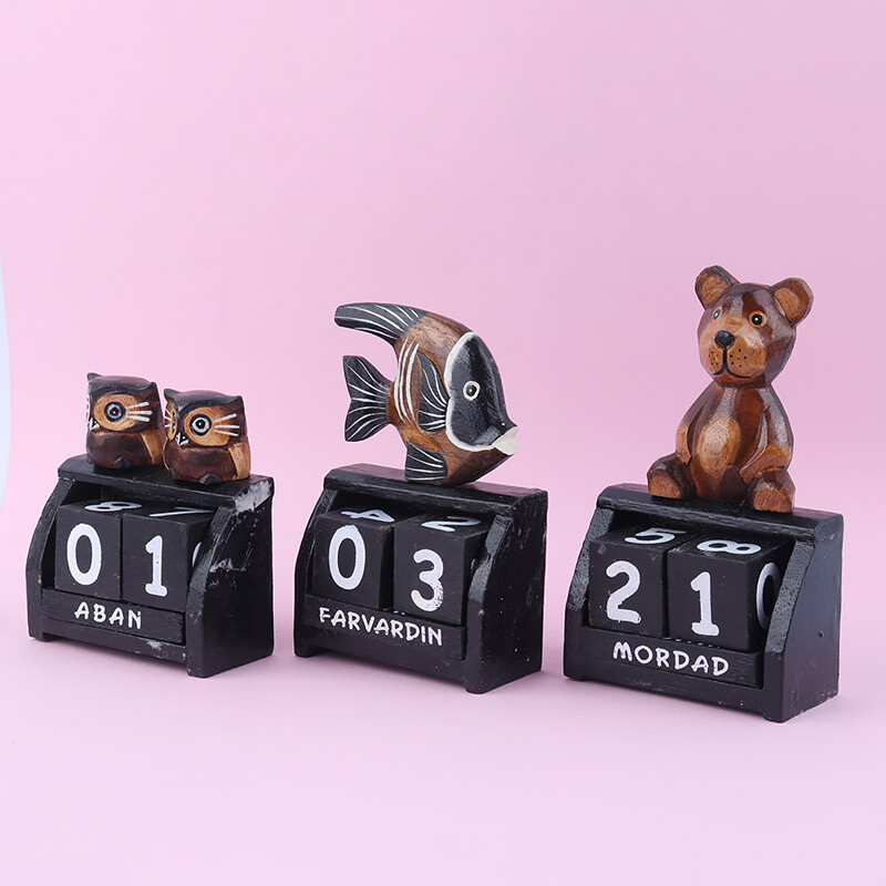 تقویم چوبی رومیزی طرح فانتزی بزرگ