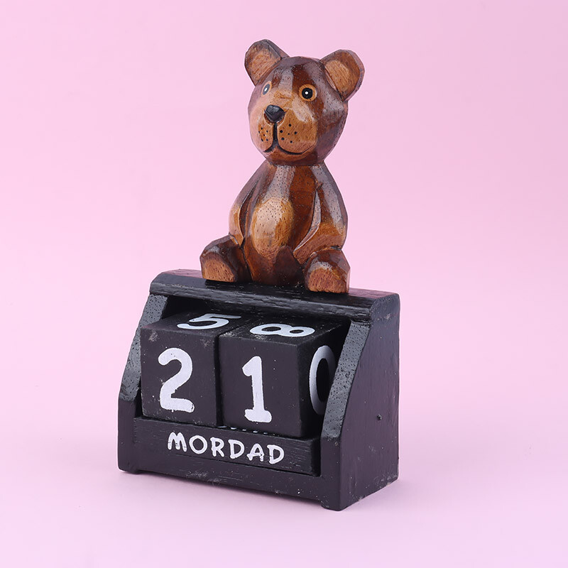 تقویم چوبی رومیزی طرح فانتزی بزرگ