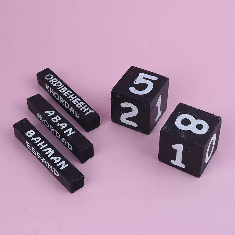 تقویم چوبی رومیزی طرح فانتزی بزرگ