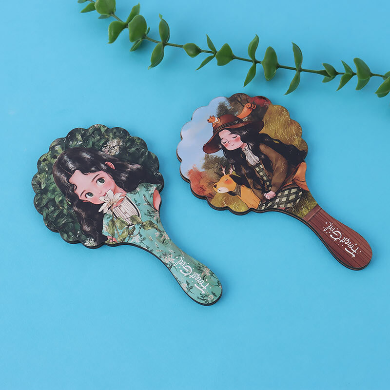 آینه دستی چوبی طرح دختر جنگل پارسام