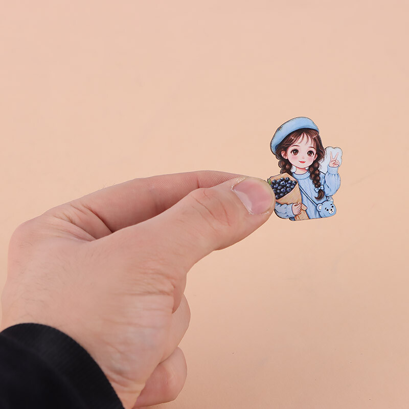 گیره سر پارسام طرح دختر گل به دست کد 1010057