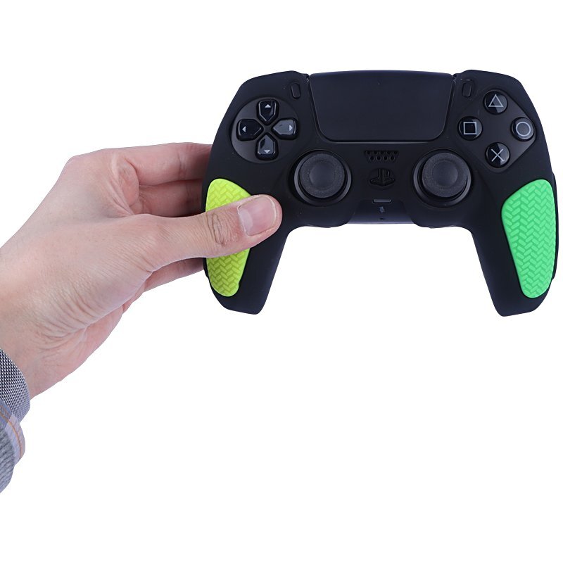 روکش دسته بازی PS5 استوپ دار زمینه مشکی سبز زرد
