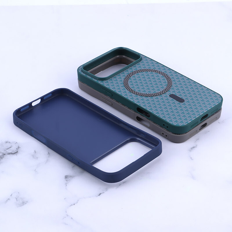 قاب PC مگ سیف طرح دار دور سیلیکونی