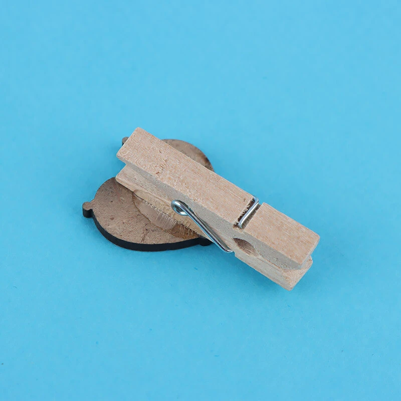 گیره چوبی کوچک طرح کرومی